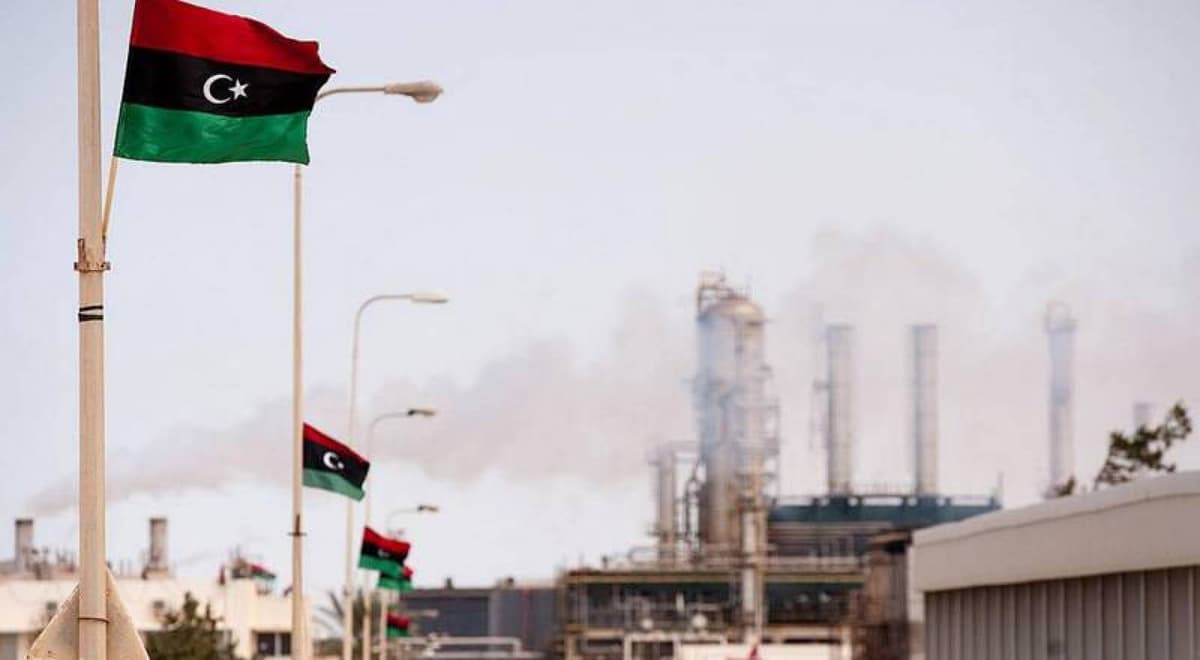قطاع النفط في ليبيا يستعيد عافيته شيئاً فشيئاً